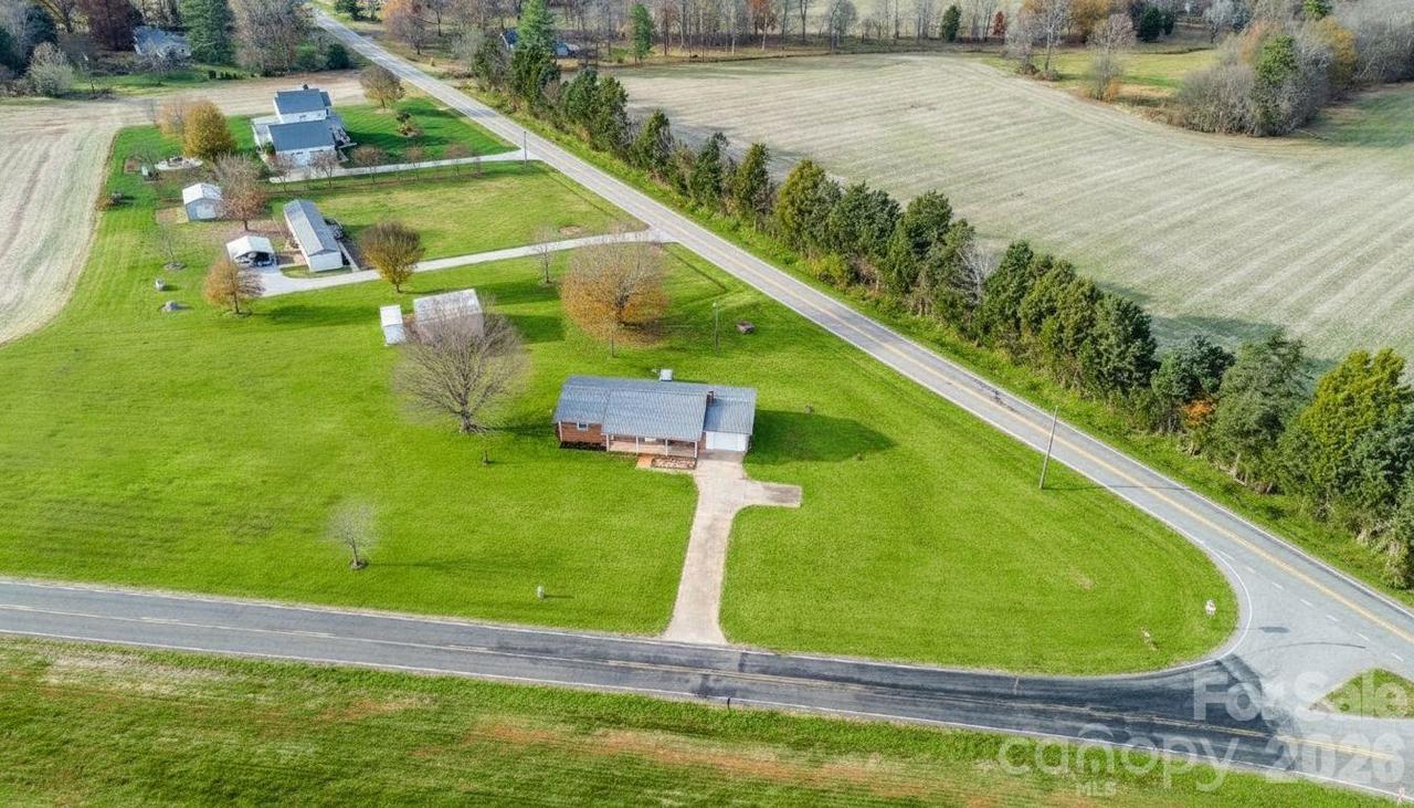 2890 Hobson Rd., Cleveland, NC 27013