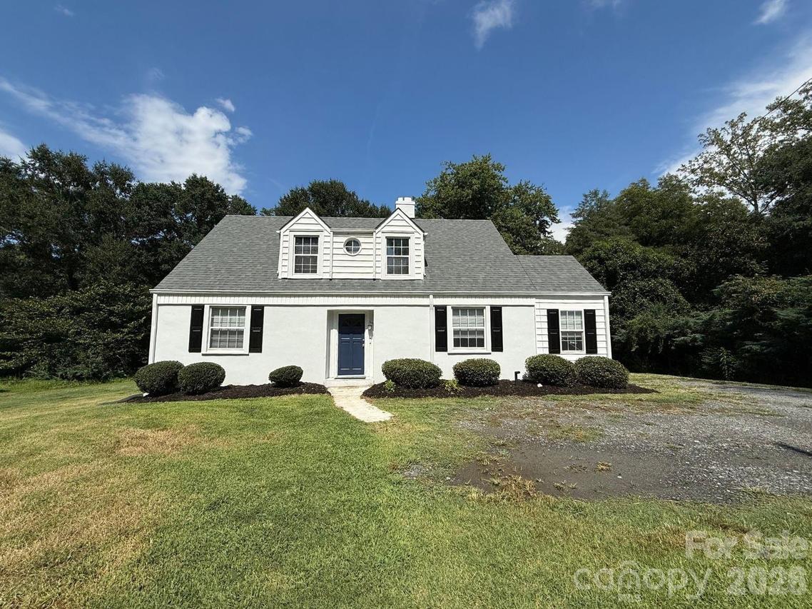 1351 S Aspen St., Lincolnton, NC 28092