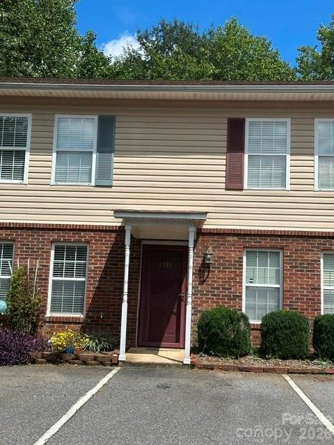 1535 20th Ave., Hickory, NC 28601