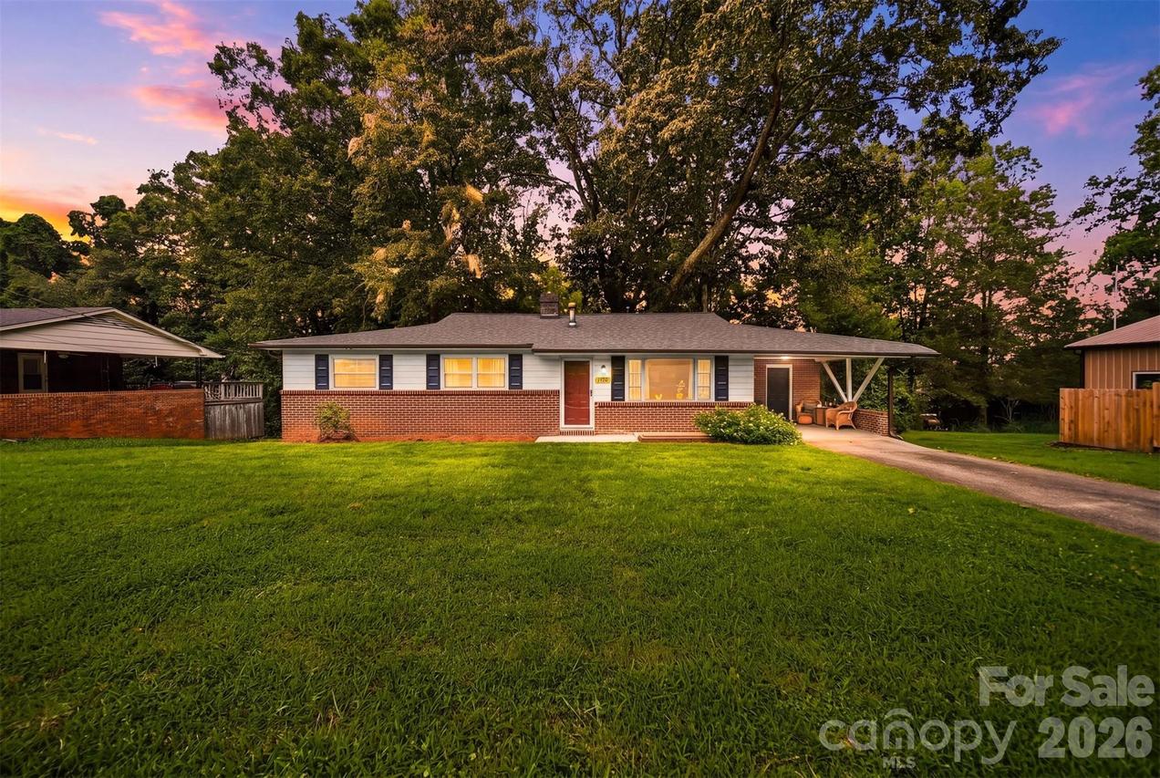 1920 30th St., Hickory, NC 28601