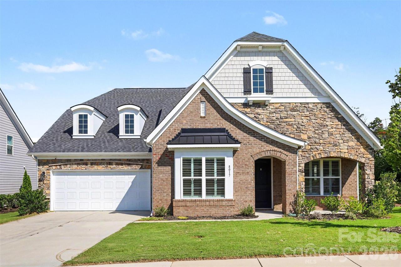 8017 Creek Park Dr., Denver, NC 28037