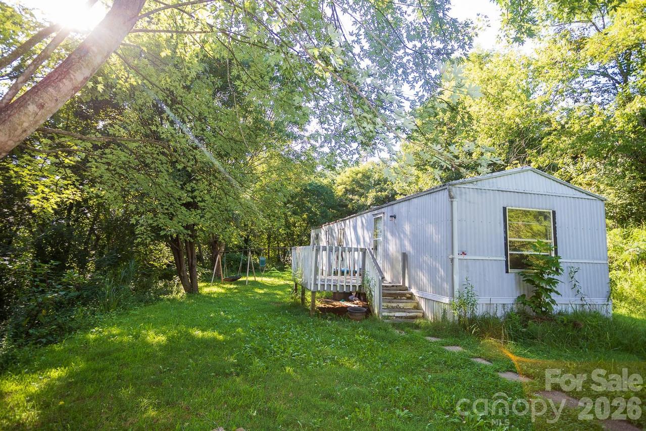 56 Longs Chapel Rd., Weaverville, NC 28787