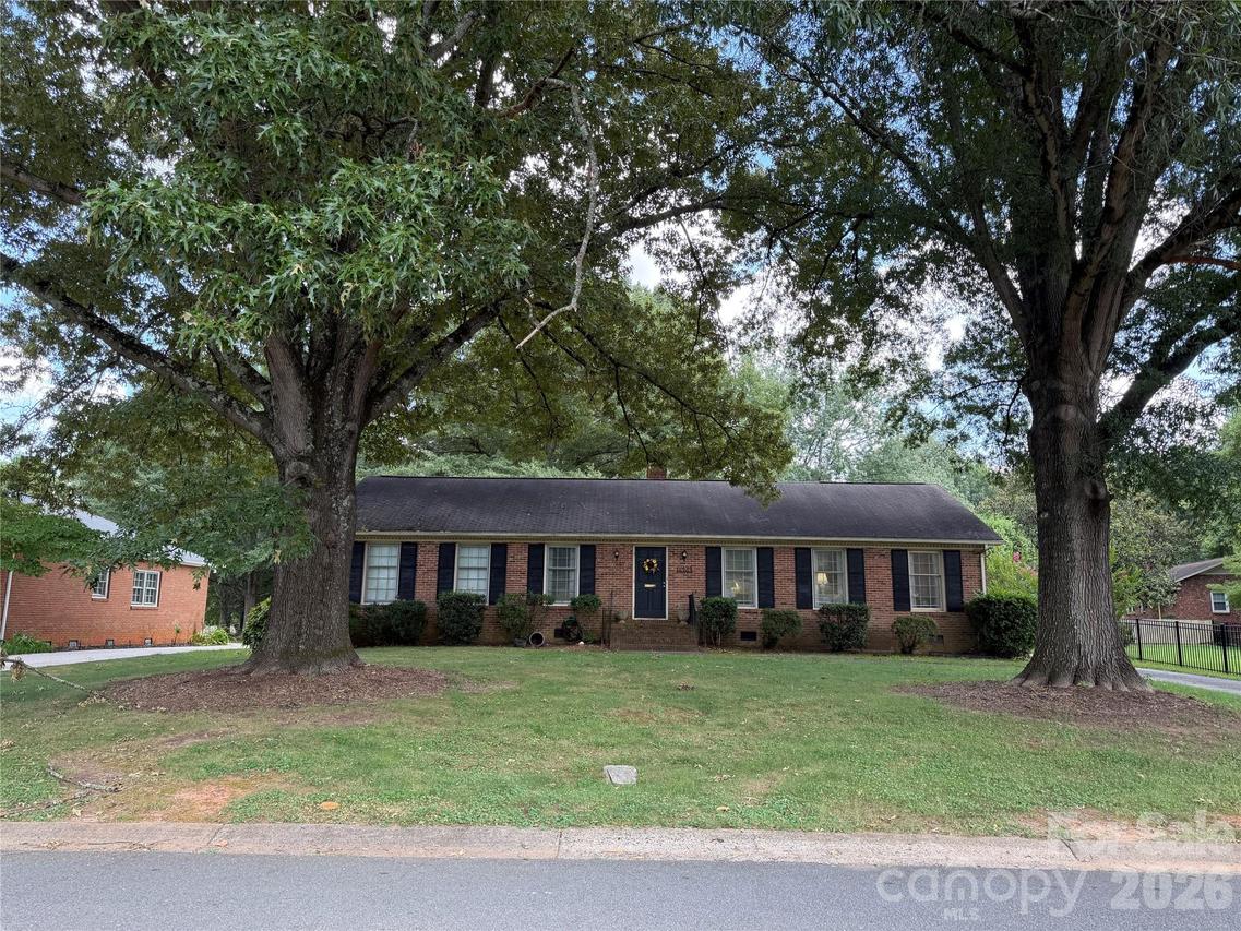 6321 Long Meadow Rd., Charlotte, NC 28210