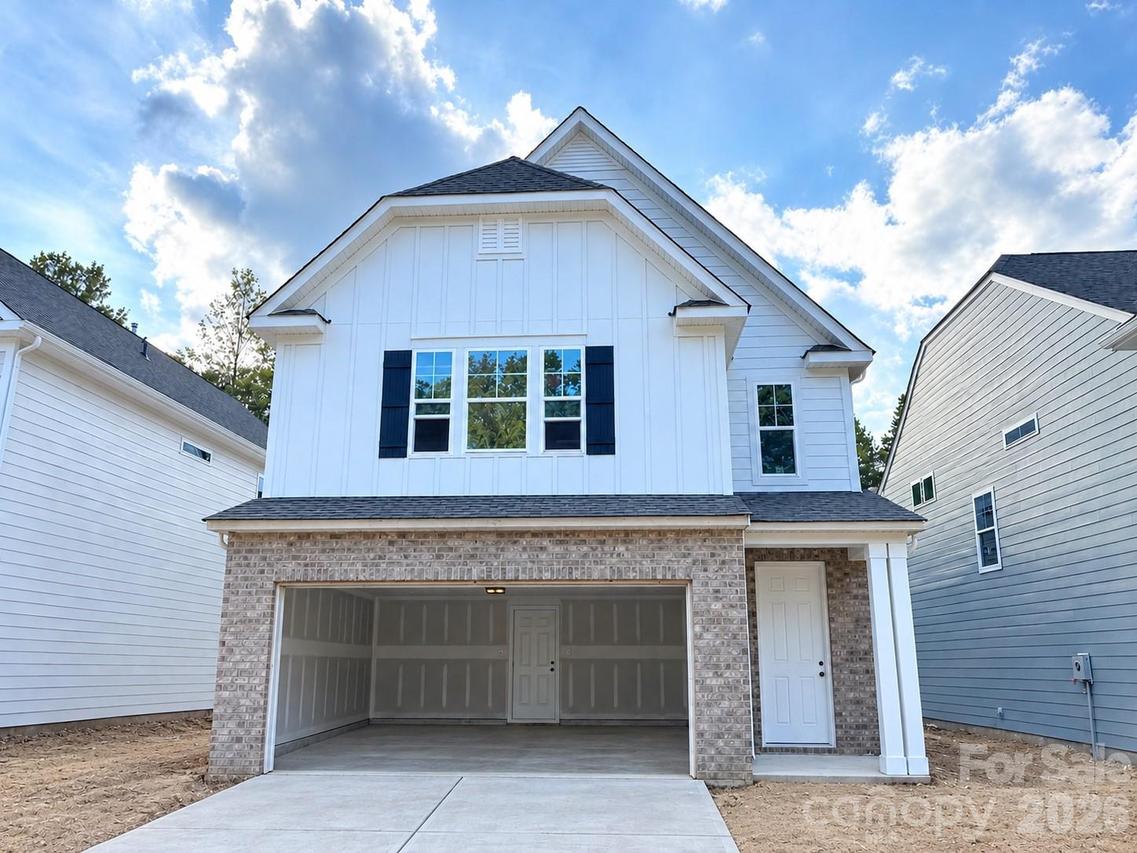 13135 Foxberry Rd., Charlotte, NC 28213