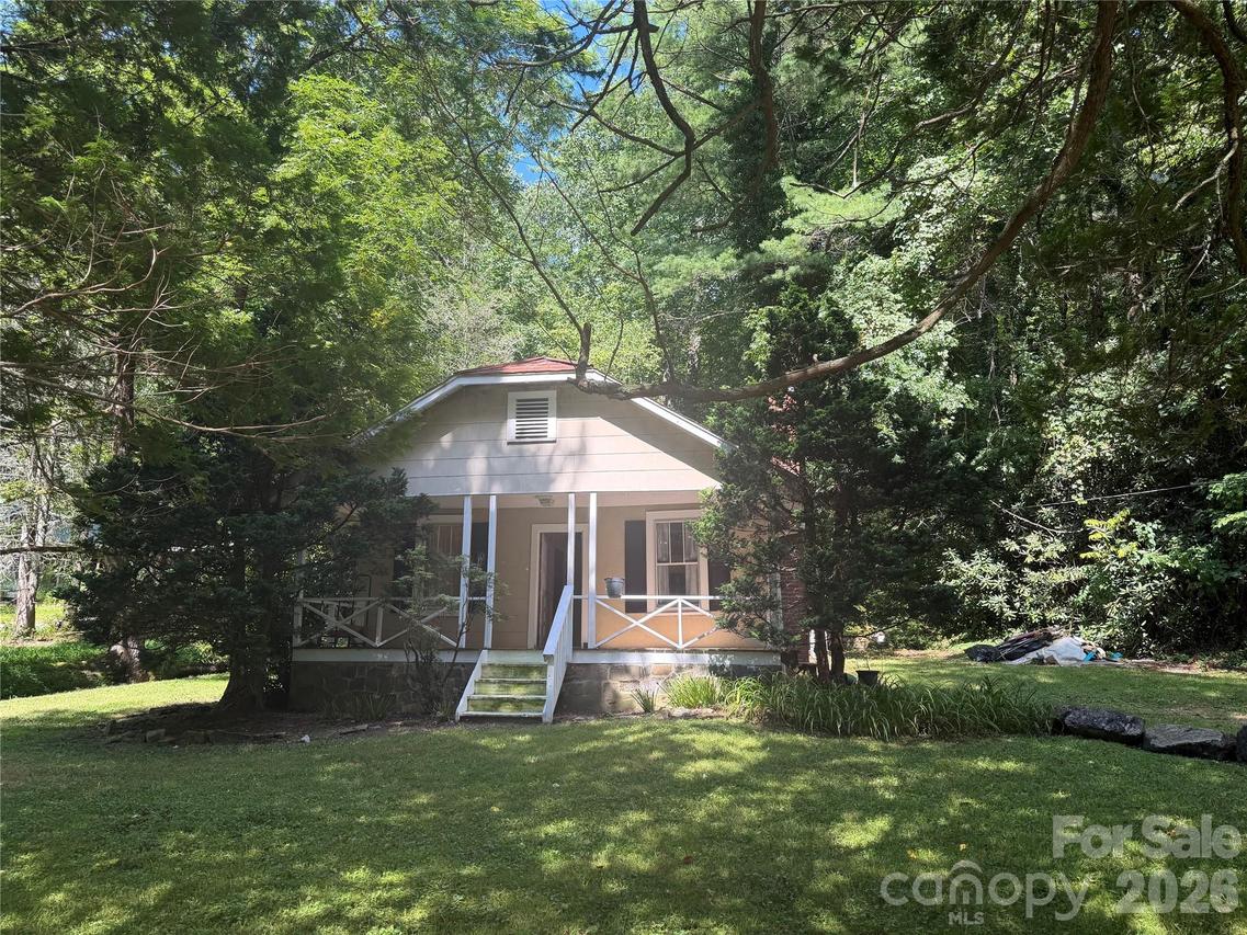19010 Rosman Hwy., Sapphire, NC 28774