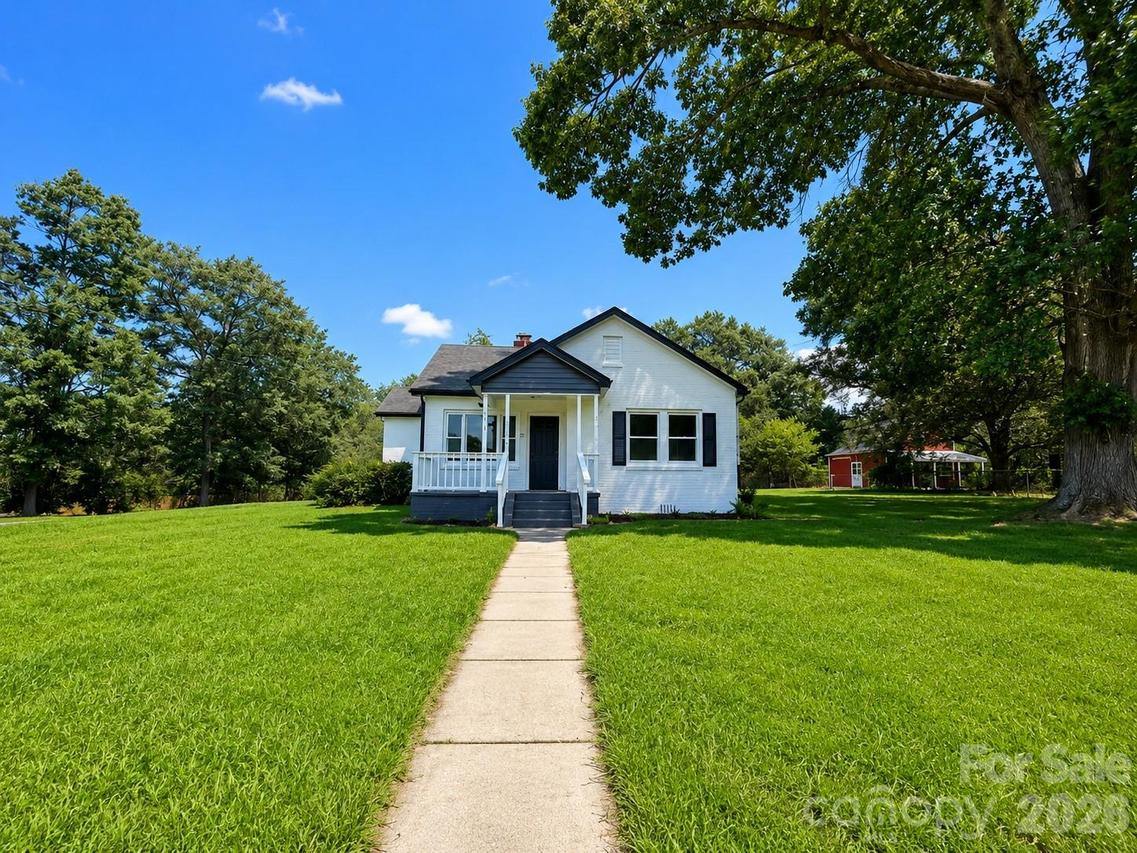 302 S Myrtle School Rd., Gastonia, NC 28052