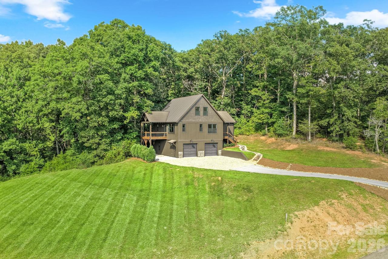 340 Porter Creek Dr., Franklin, NC 28734