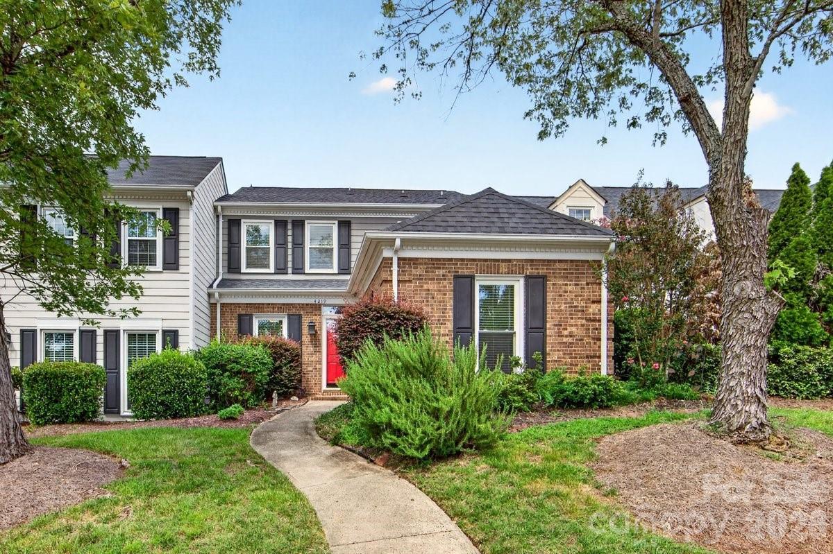 4219 Blacktree Ln., Charlotte, NC 28226