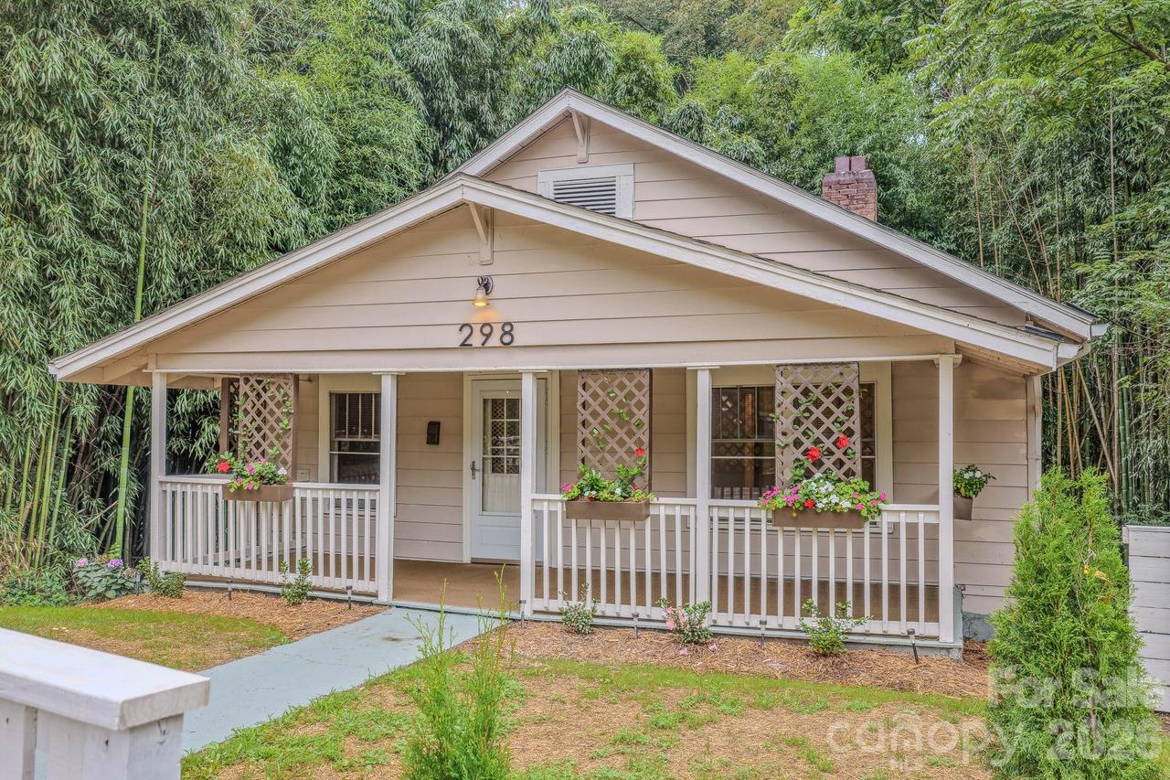 298 State St., Asheville, NC 28806