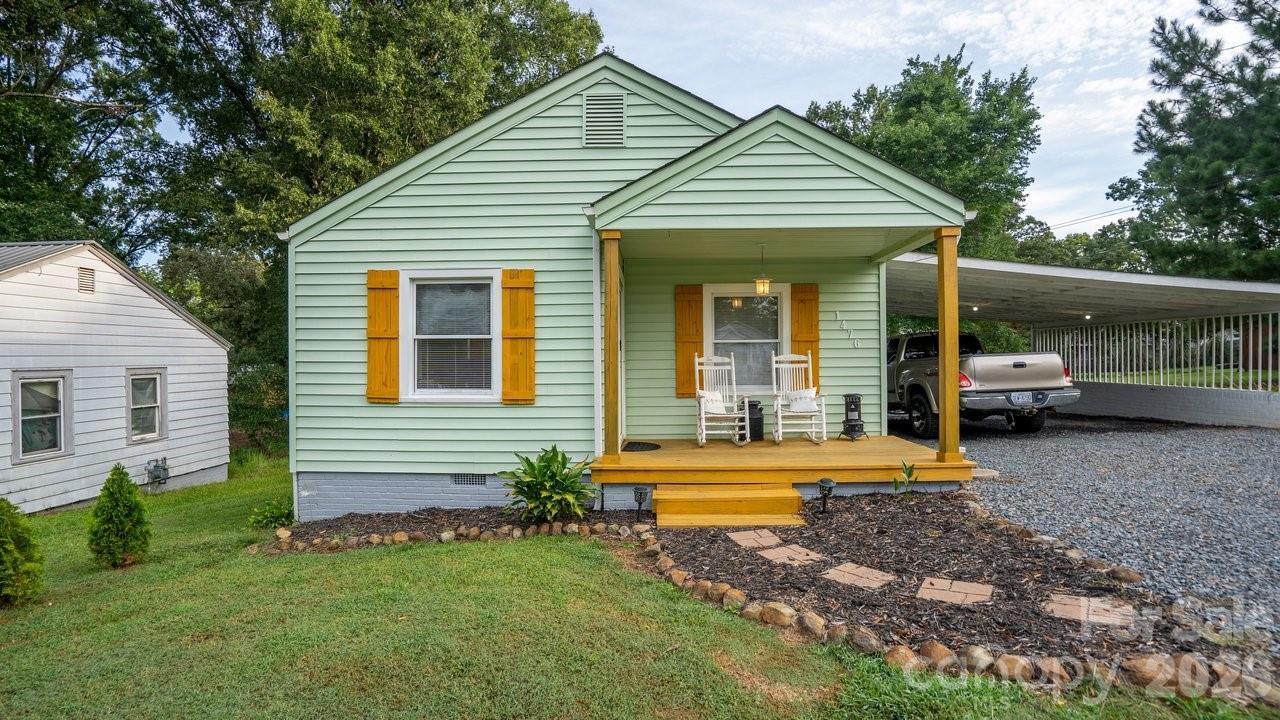 1476 Hickory Ave., Albemarle, NC 28001