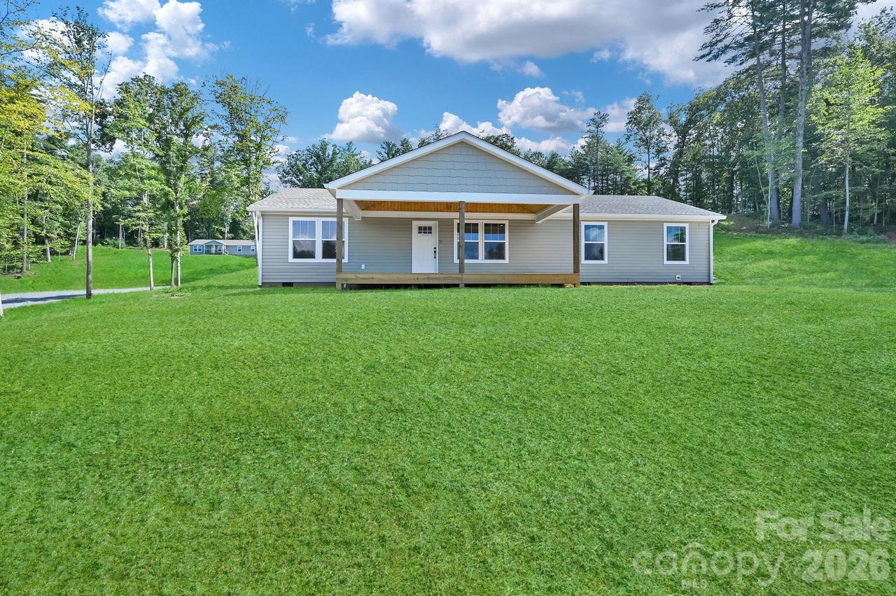 35 Rutledge Ln., Mars Hill, NC 28753