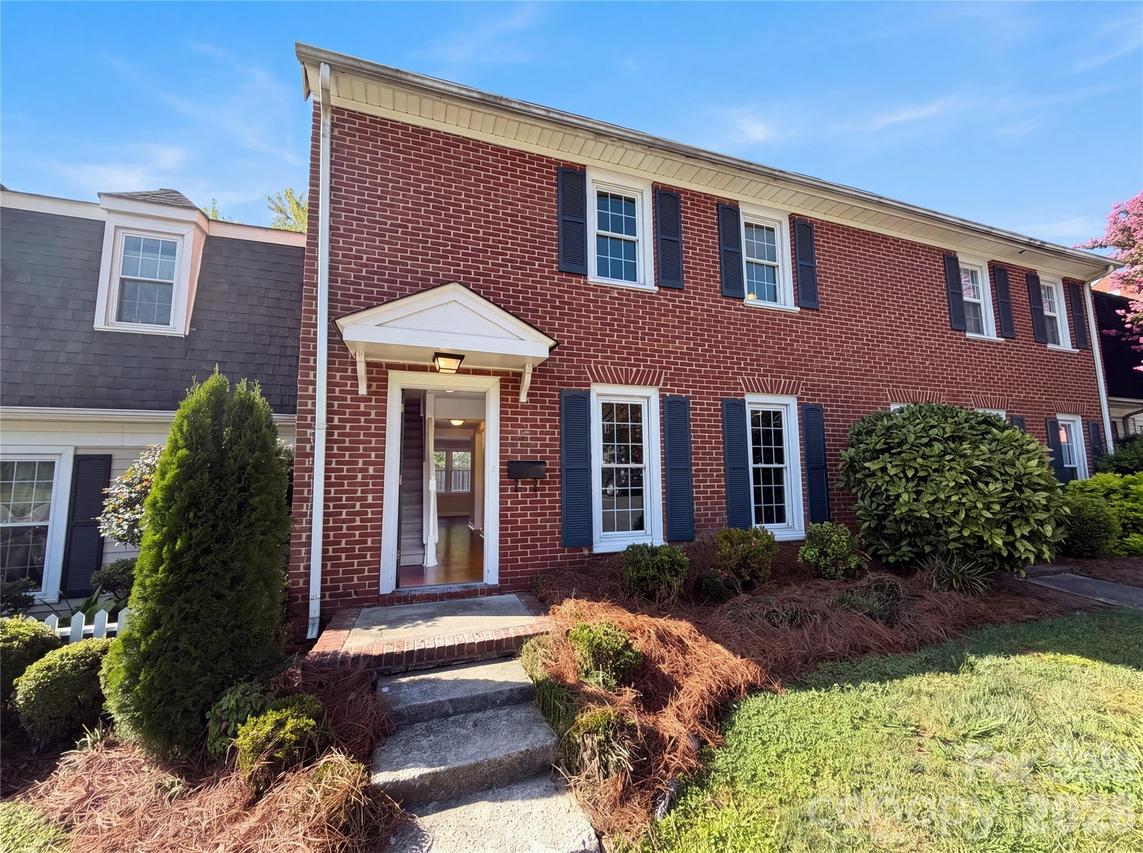 8042 Regent Park Ln., Charlotte, NC 28210