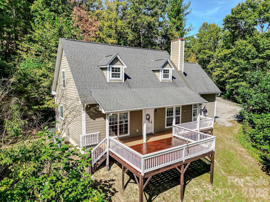 265 Raven Top Dr., Penrose, NC 28766
