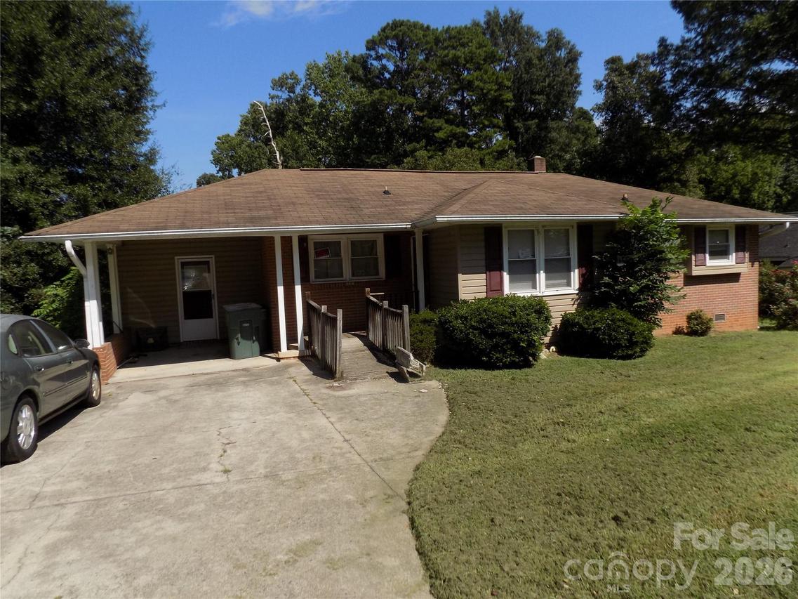 340 S Vine St., Gastonia, NC 28052