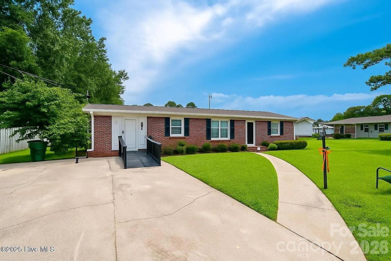 72 Village Dr., Whiteville, NC 28472