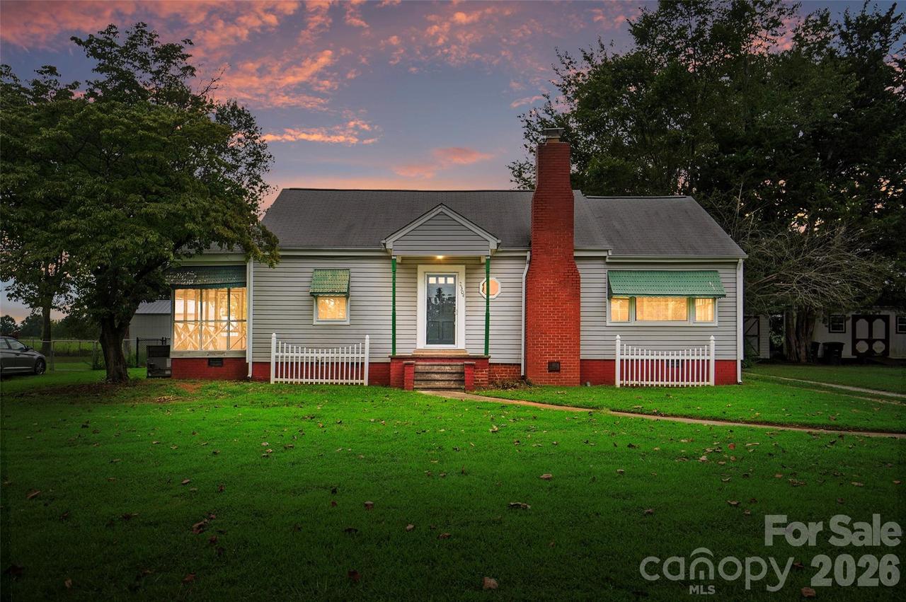 2304 Mclean St., Gastonia, NC 28054