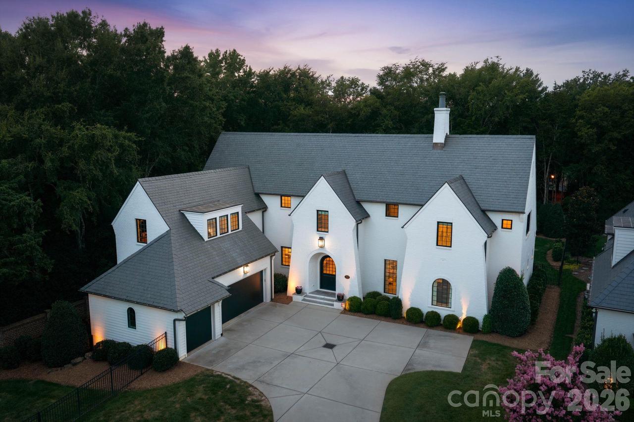 4709 Ockley Manor Ln., Charlotte, NC 28226
