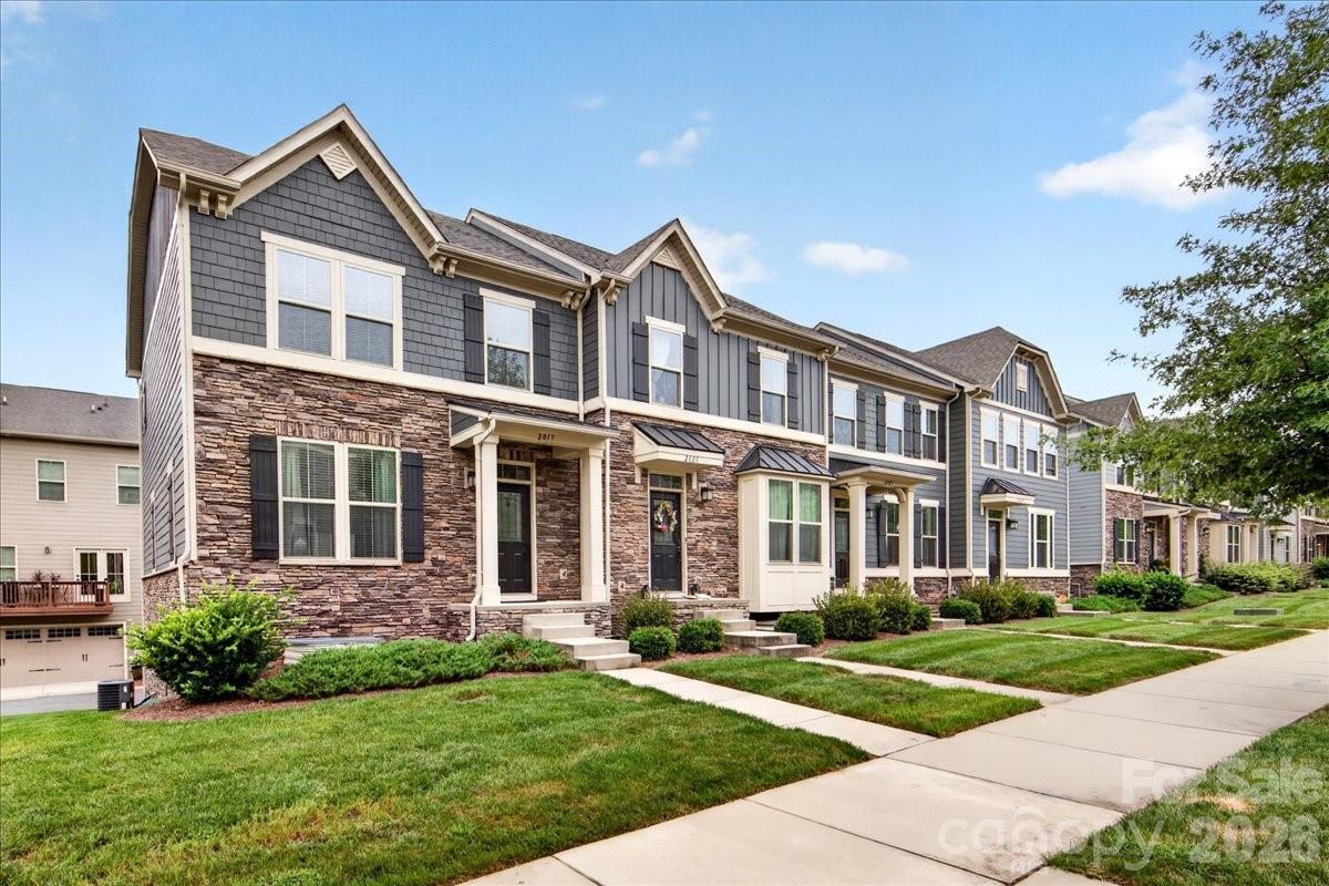2017 Birchside Dr., Charlotte, NC 28205