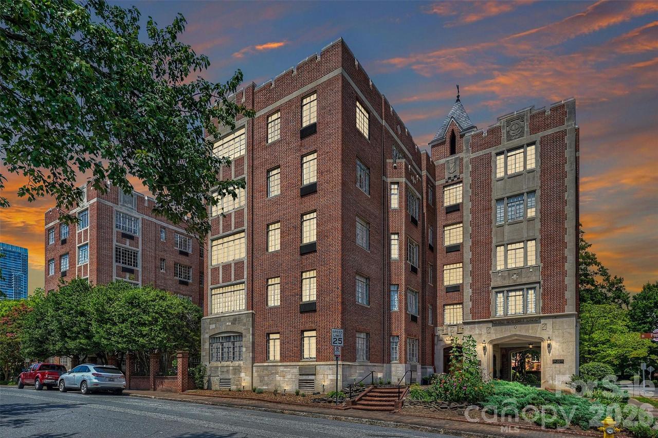 301 W 10th St. #308, Charlotte, NC 28202