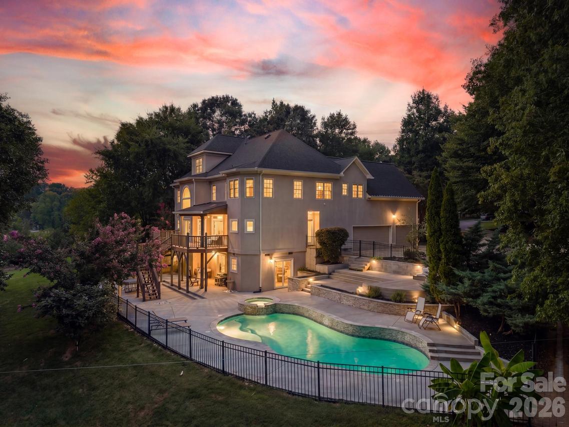 2006 Sandy Pond Ln., Waxhaw, NC 28173