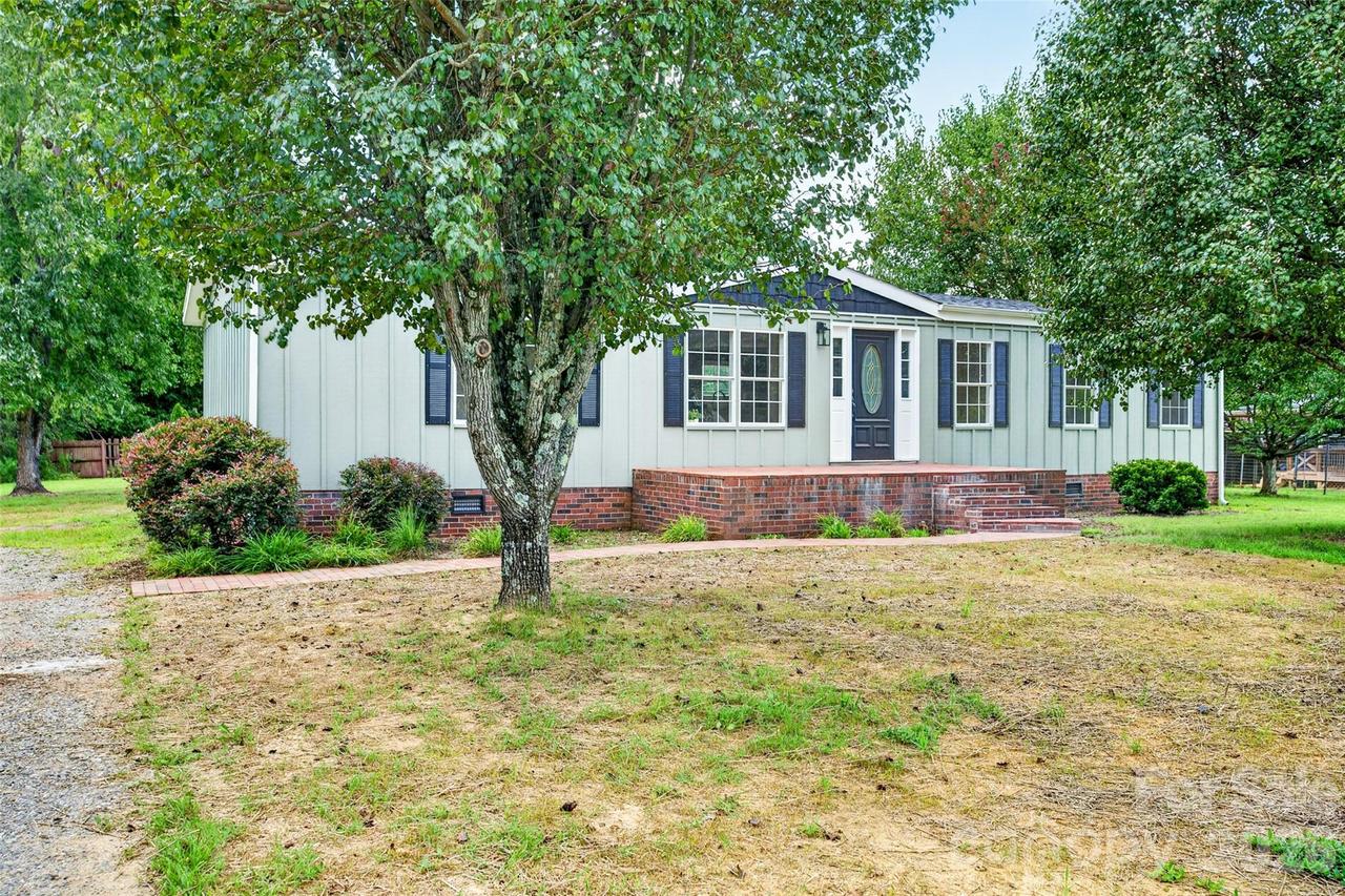 3312 Amity Hill Rd., Statesville, NC 28677