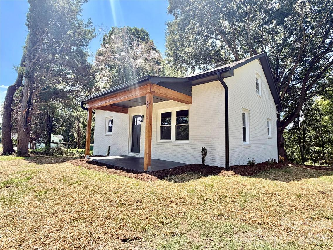 88 Polk St., Taylorsville, NC 28681