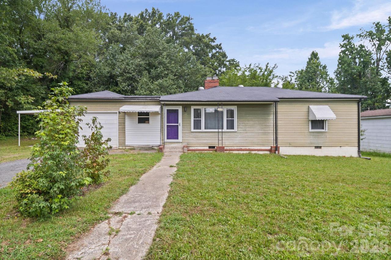 208 Clancy St., Salisbury, NC 28147