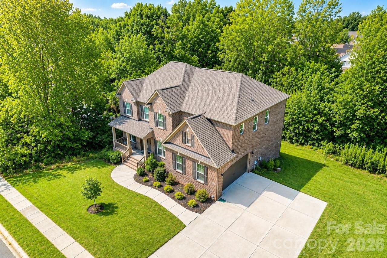1310 Bershire Ln., Charlotte, NC 28262