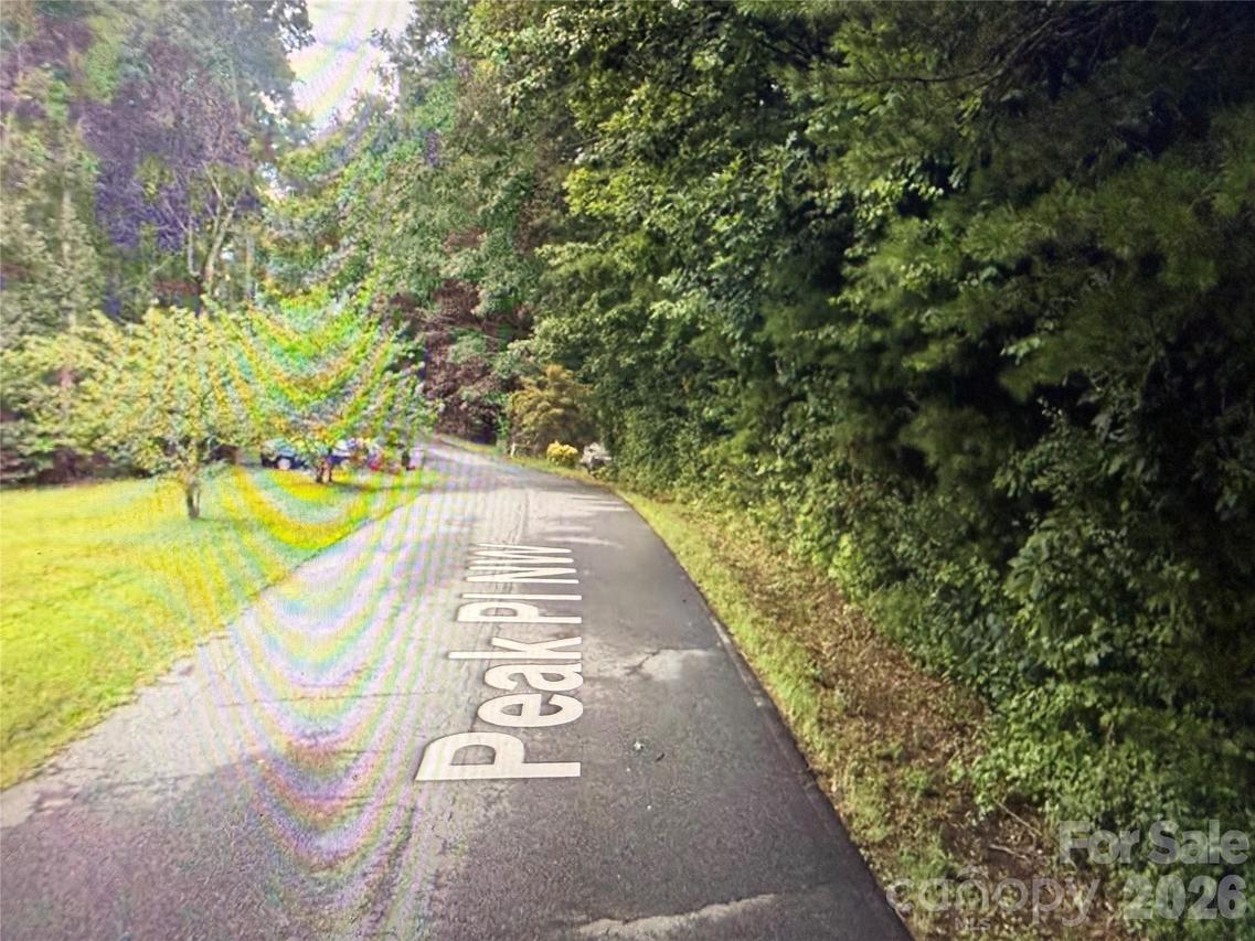 Peak Pl., Lenoir, NC 28645