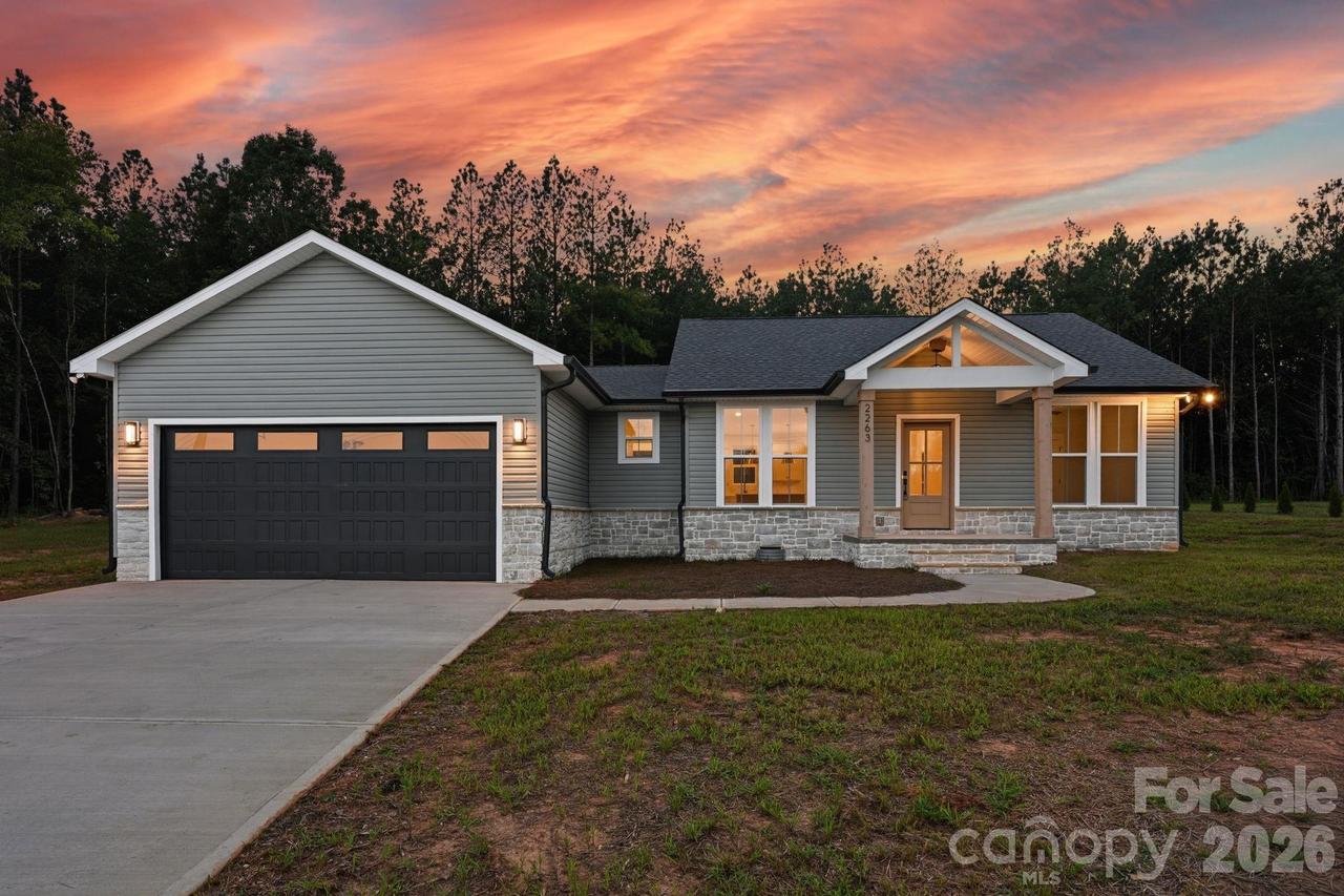 2263 Lee Lawing Rd., Lincolnton, NC 28092