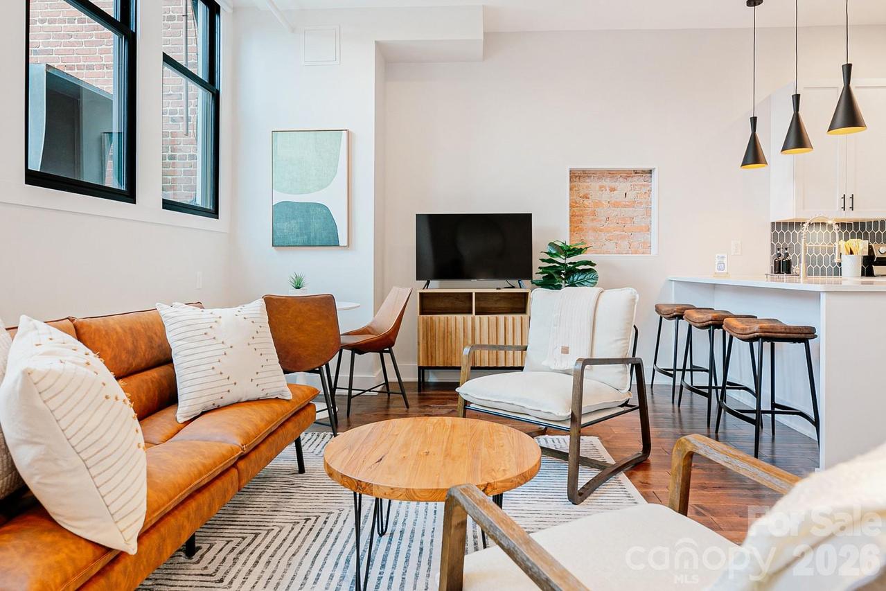 122 College St. #202, Asheville, NC 28801