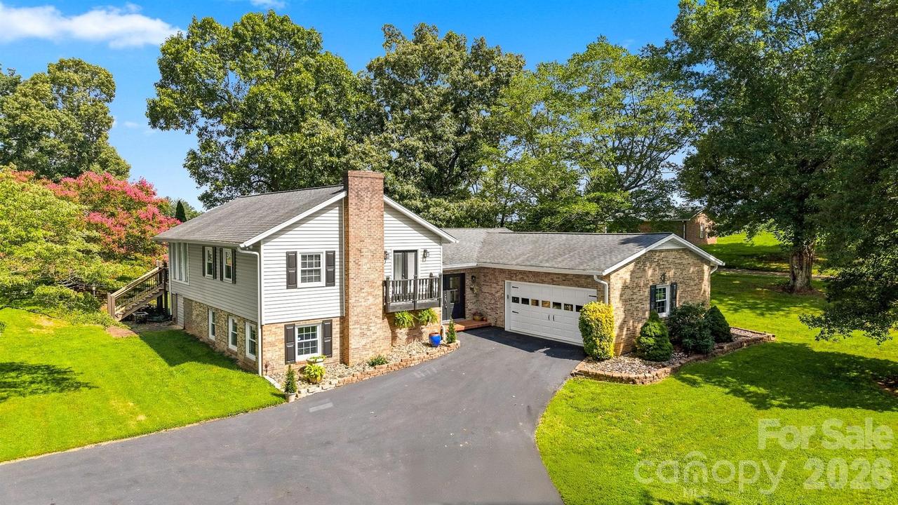 4662 Granada Hills Dr., Granite Falls, NC 28630