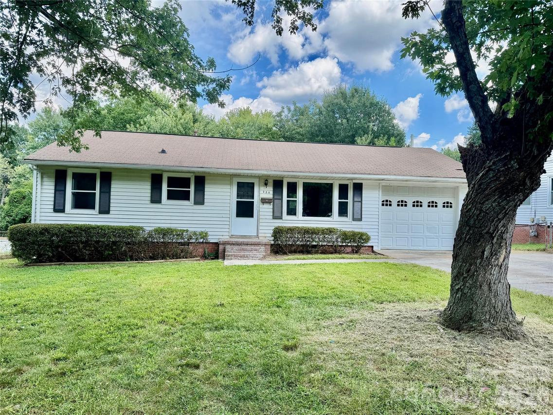 938 Summer Dr., Gastonia, NC 28052