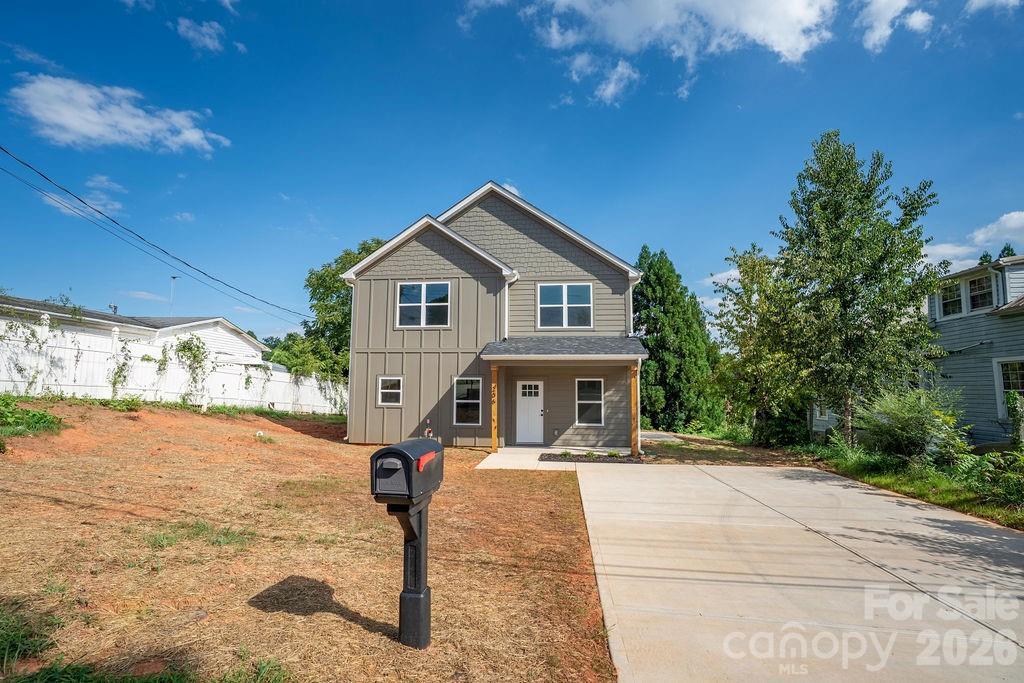 206 Prospect St., Lenoir, NC 28645