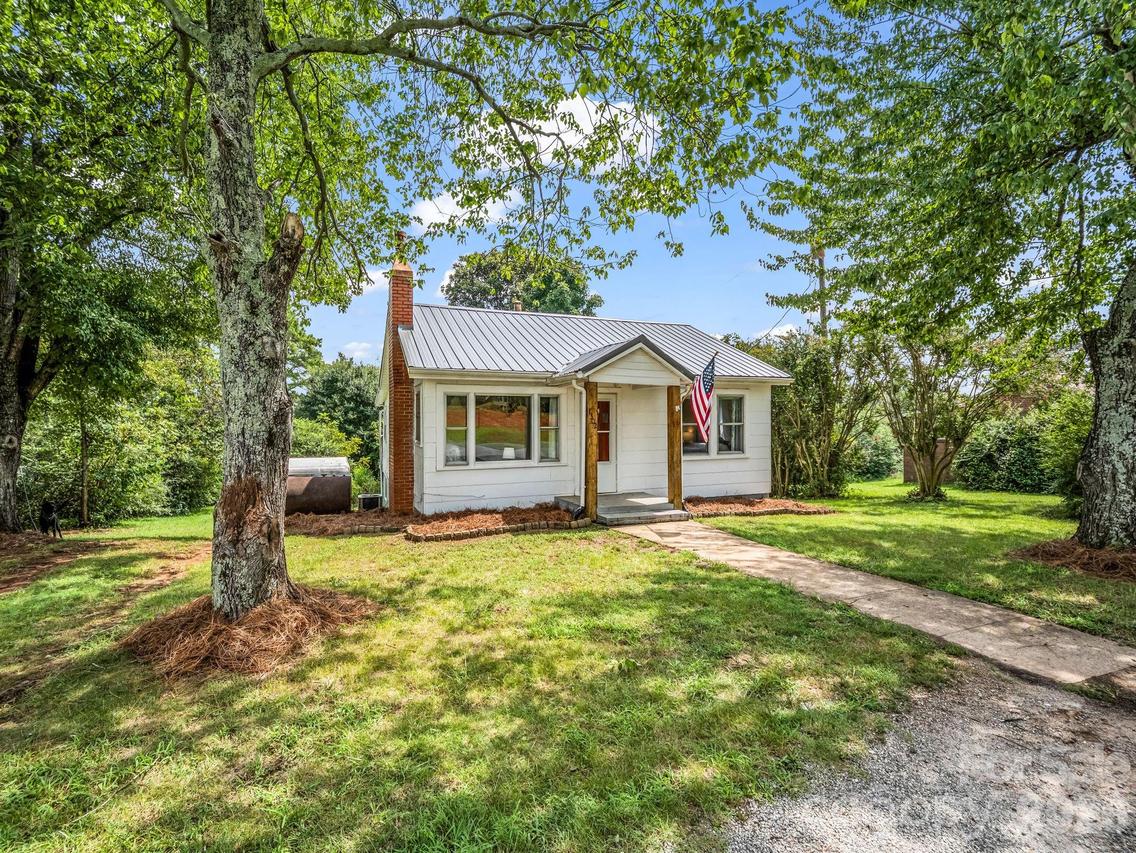 1302 Startown Rd., Lincolnton, NC 28092