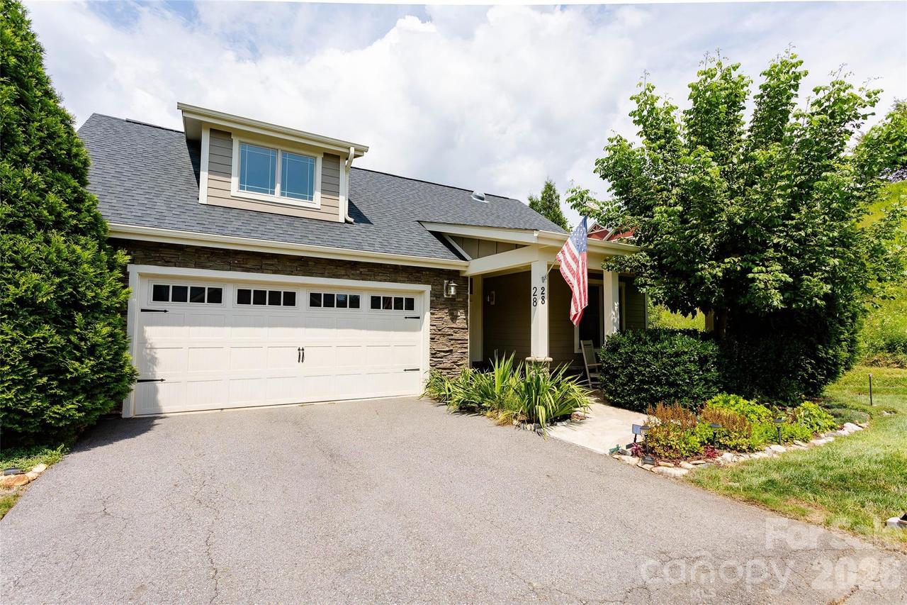 28 Westfield Way, Candler, NC 28715