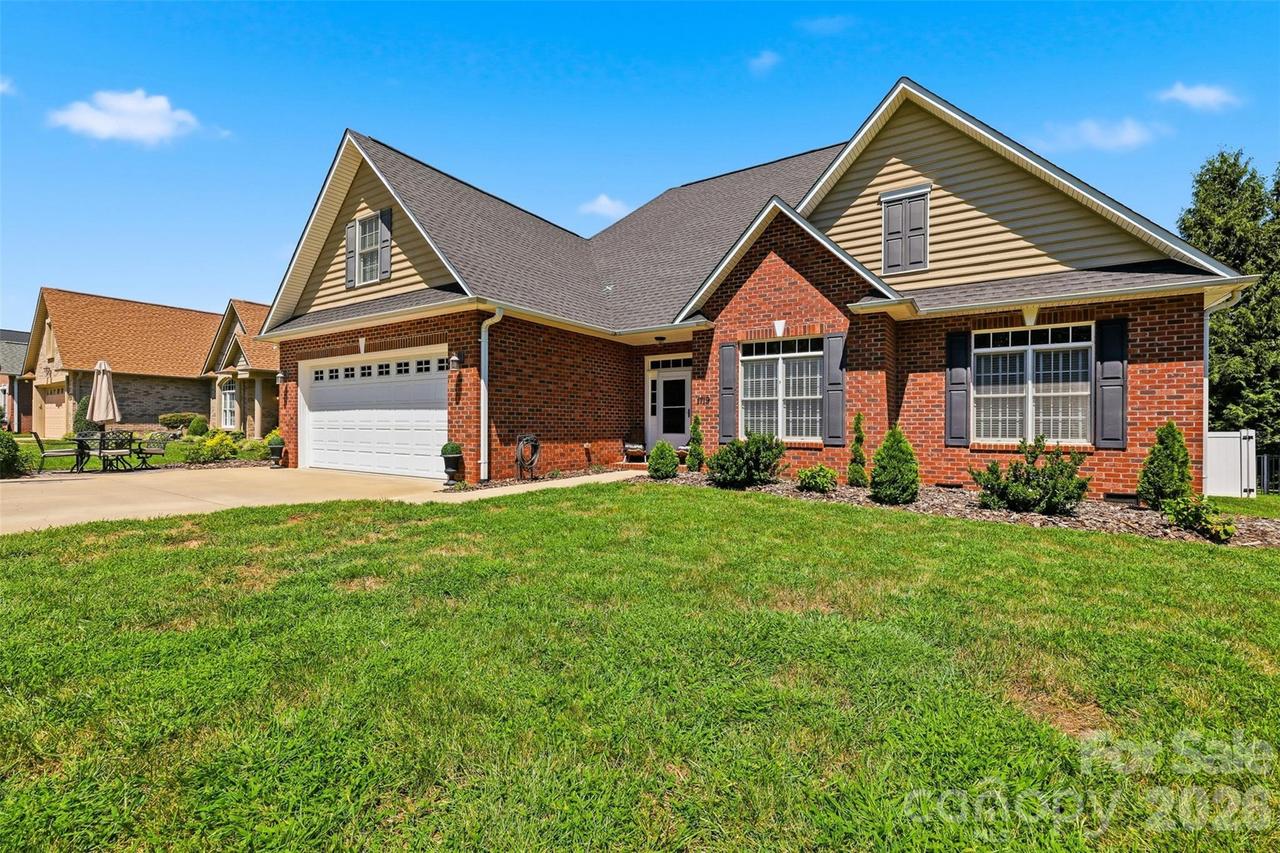 1719 30th Avenue Ct., Hickory, NC 28601