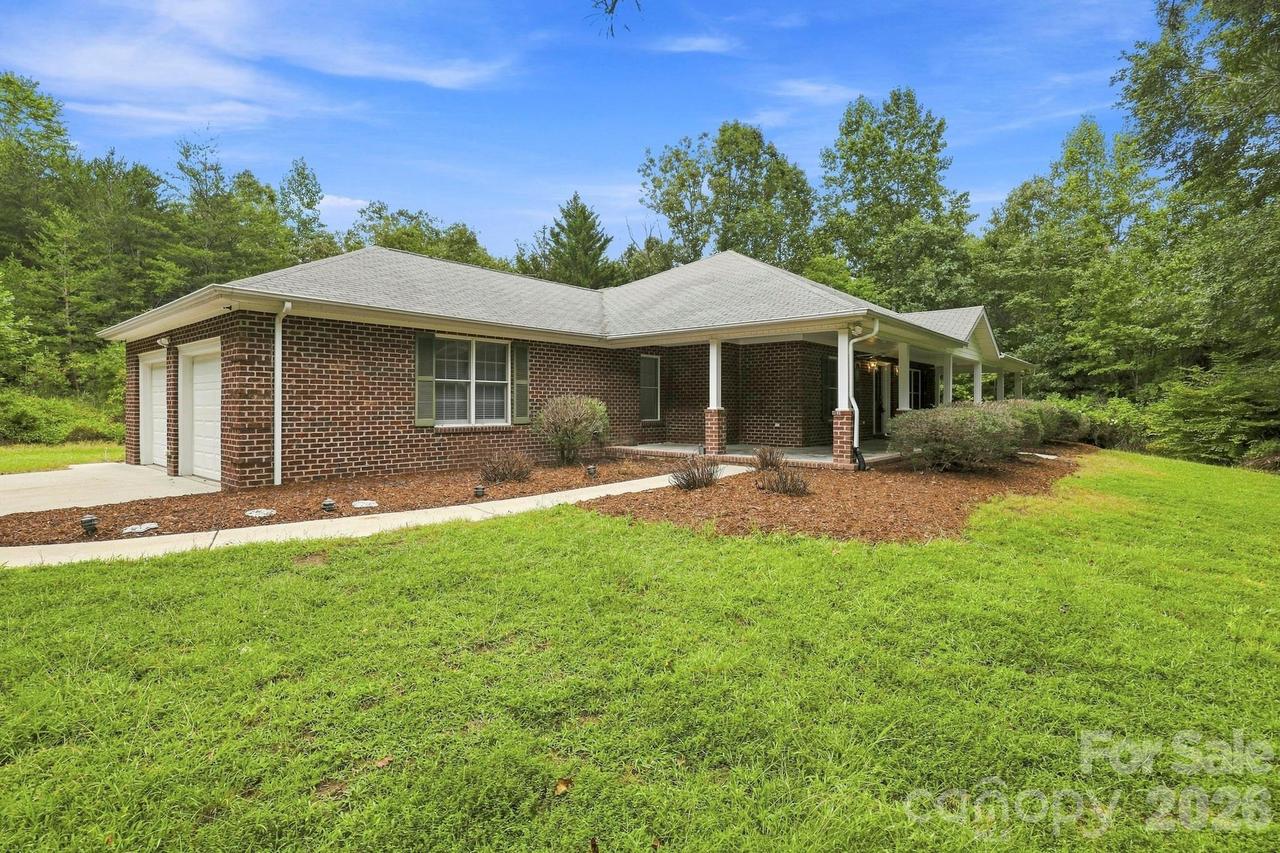 2594 Painters Gap Rd., Union Mills, NC 28167