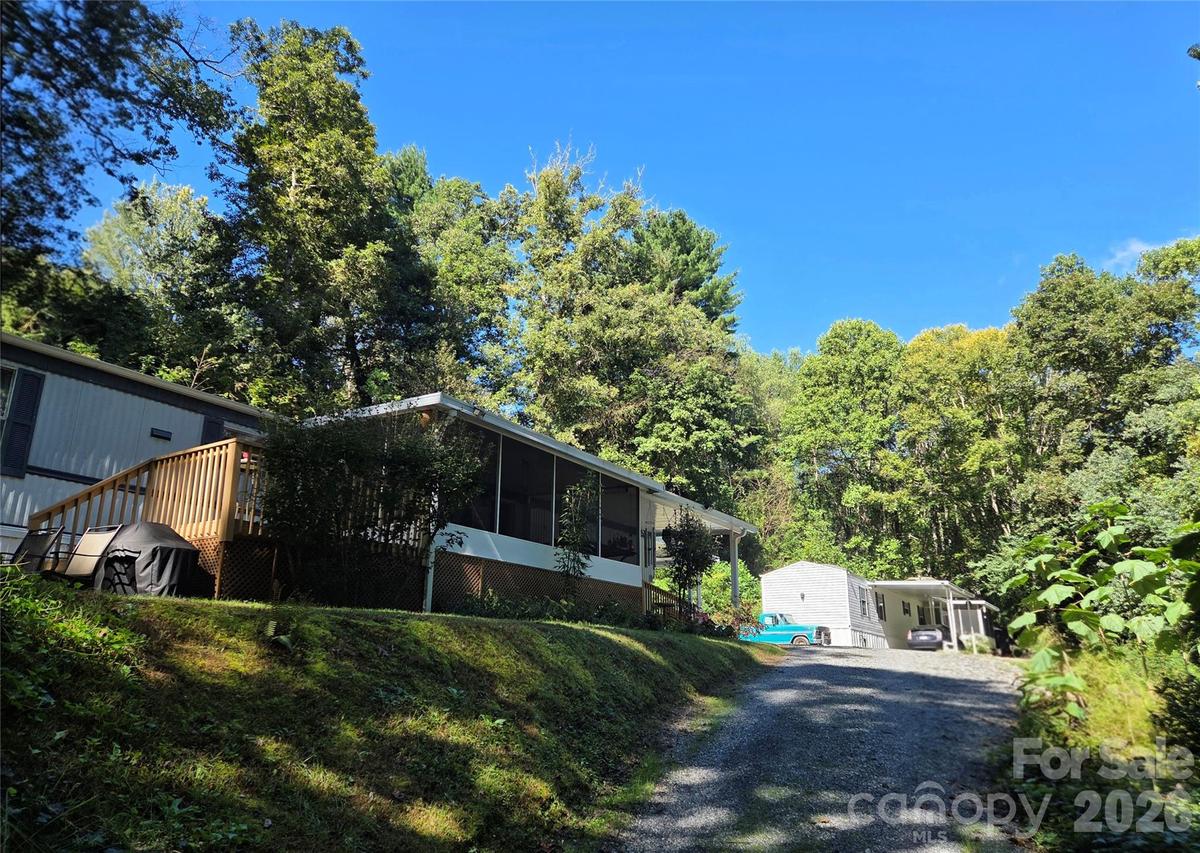 48 Melissa Ln., Leicester, NC 28748