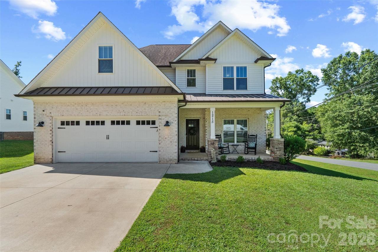 1215 Robinhood Ln., Kannapolis, NC 28081