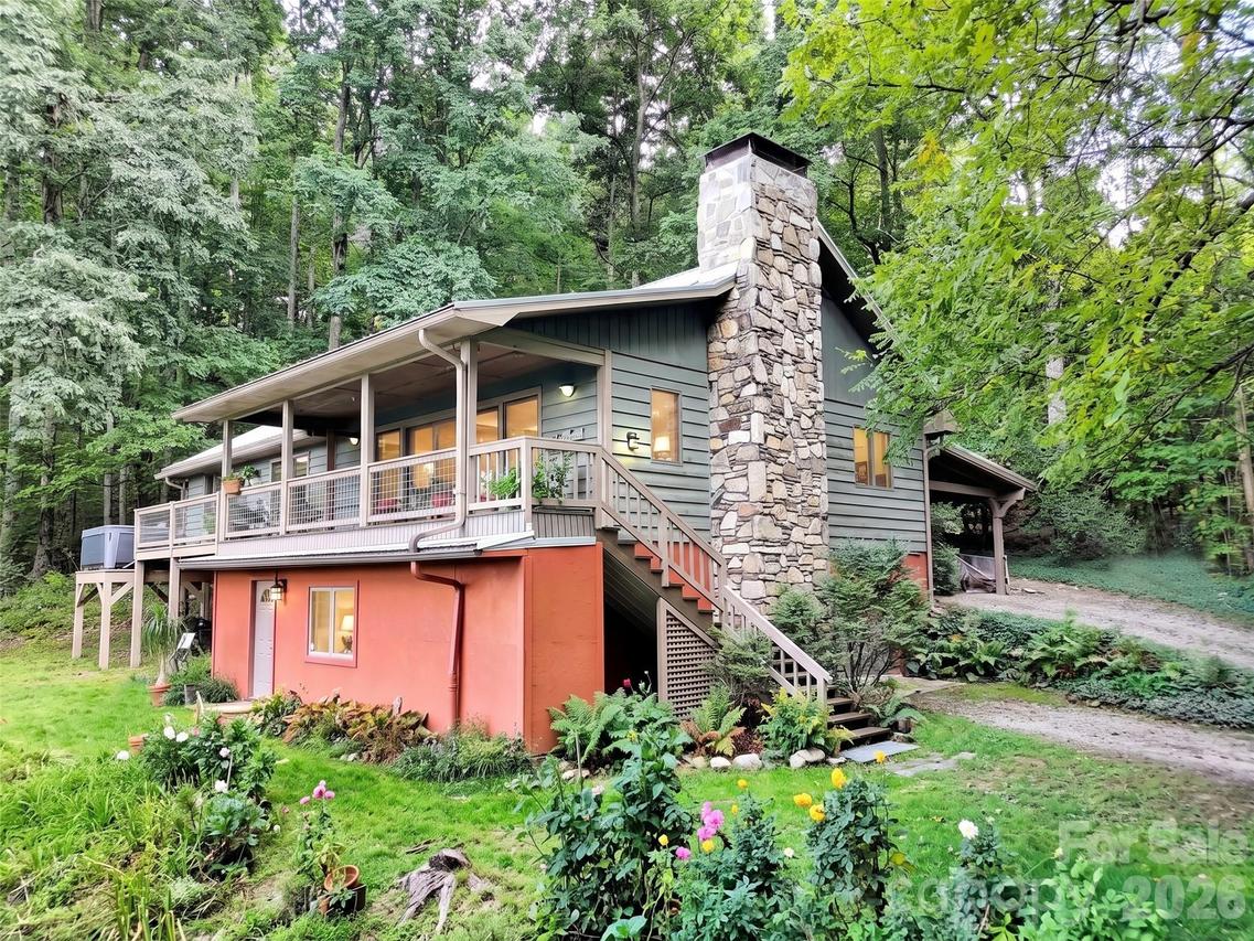 70 Calhoun Ridge Rd., Waynesville, NC 28786