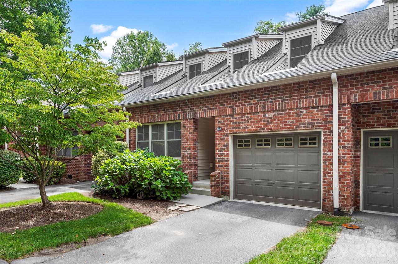 156 B Wash Creek Dr., Hendersonville, NC 28739