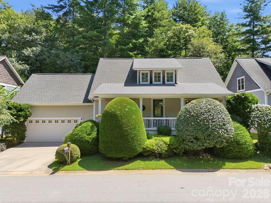 19 Oakhaven Ter., Asheville, NC 28803