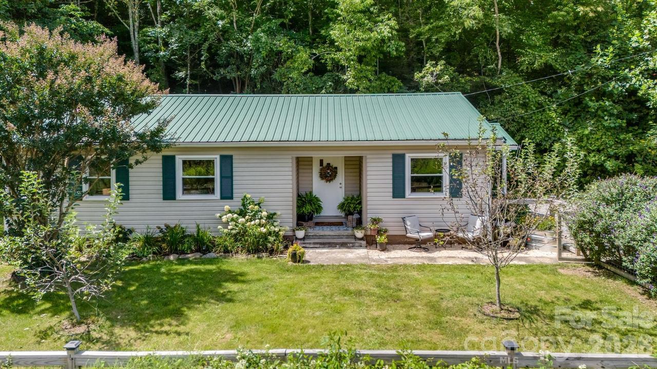 1772 Nc 9 Hwy., Black Mountain, NC 28711