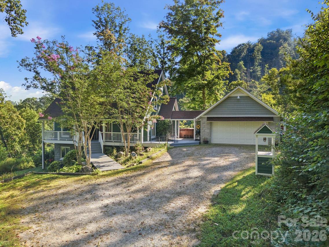 270 Upper Herron Cove Rd., Weaverville, NC 28787
