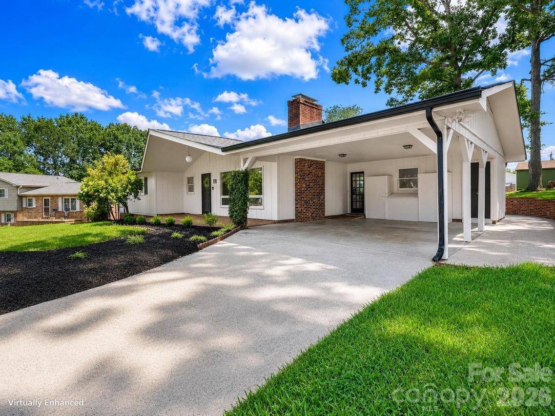 178 Trailwood Dr., Forest City, NC 28043