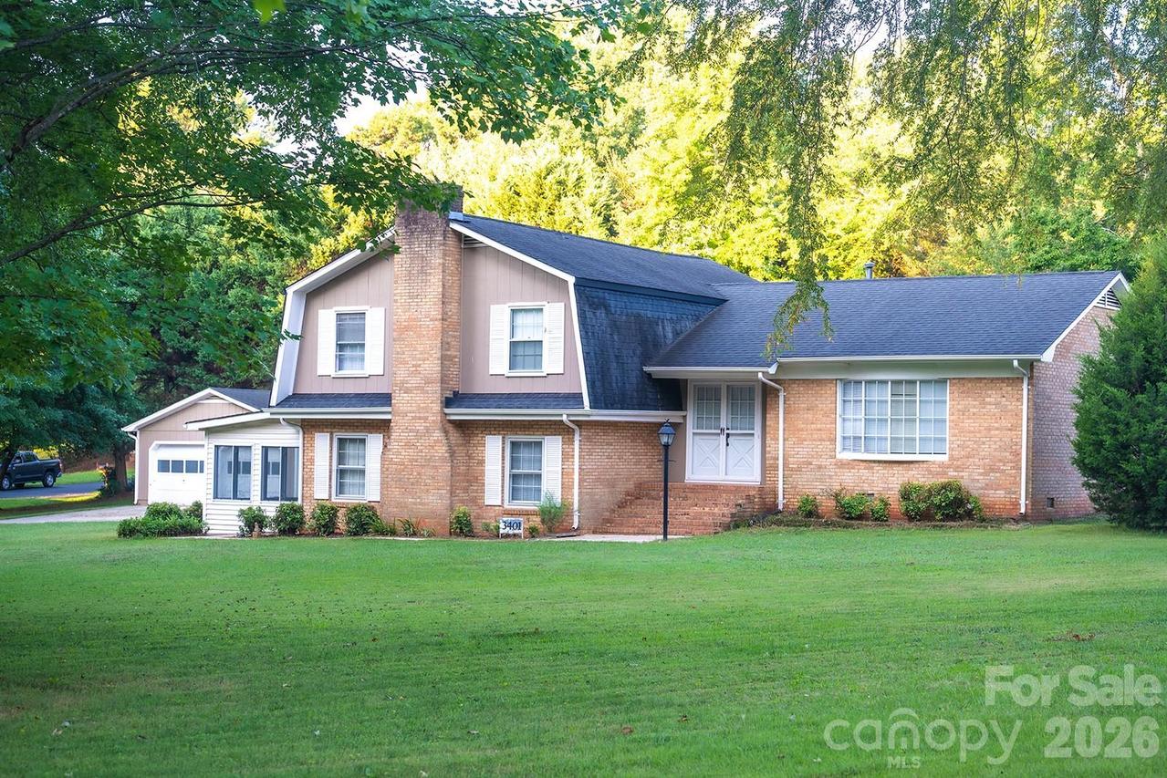 3401 Tracelake Dr., Matthews, NC 28105