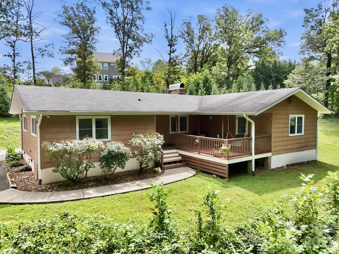 260 Justice Ridge Rd., Candler, NC 28715