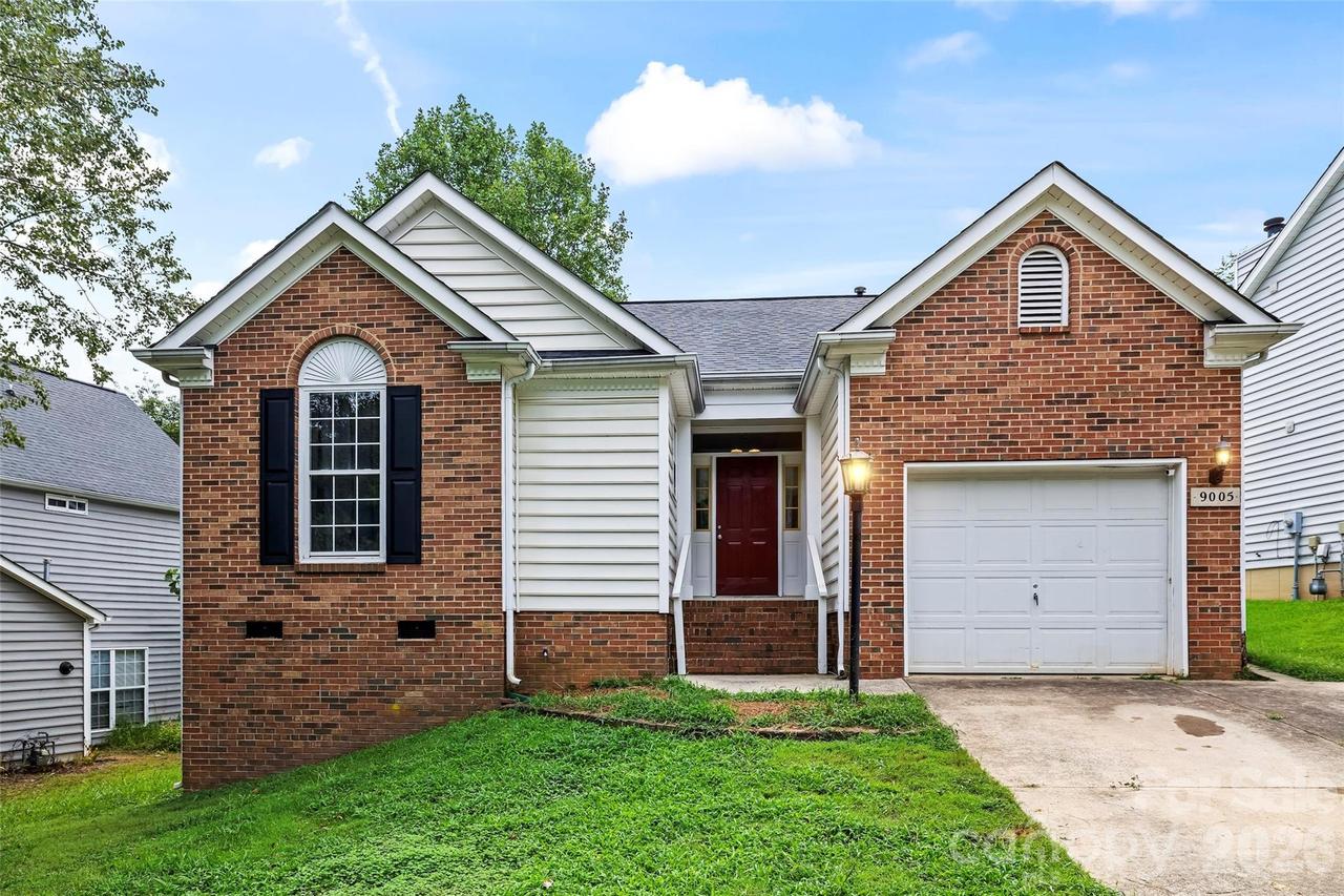 9005 Little Hampton Pl., Charlotte, NC 28215