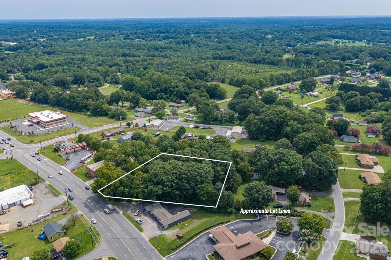 00 Springs Rd., Hickory, NC 28601
